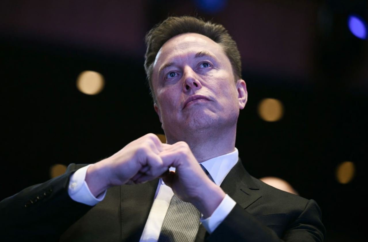 Elon Musk Questions India’s Starlink Delay, Asks: “Is Ambani the Real Boss of India?”